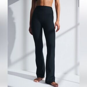 YPB sculptLUX flare legging Abercrombie & Fitch black